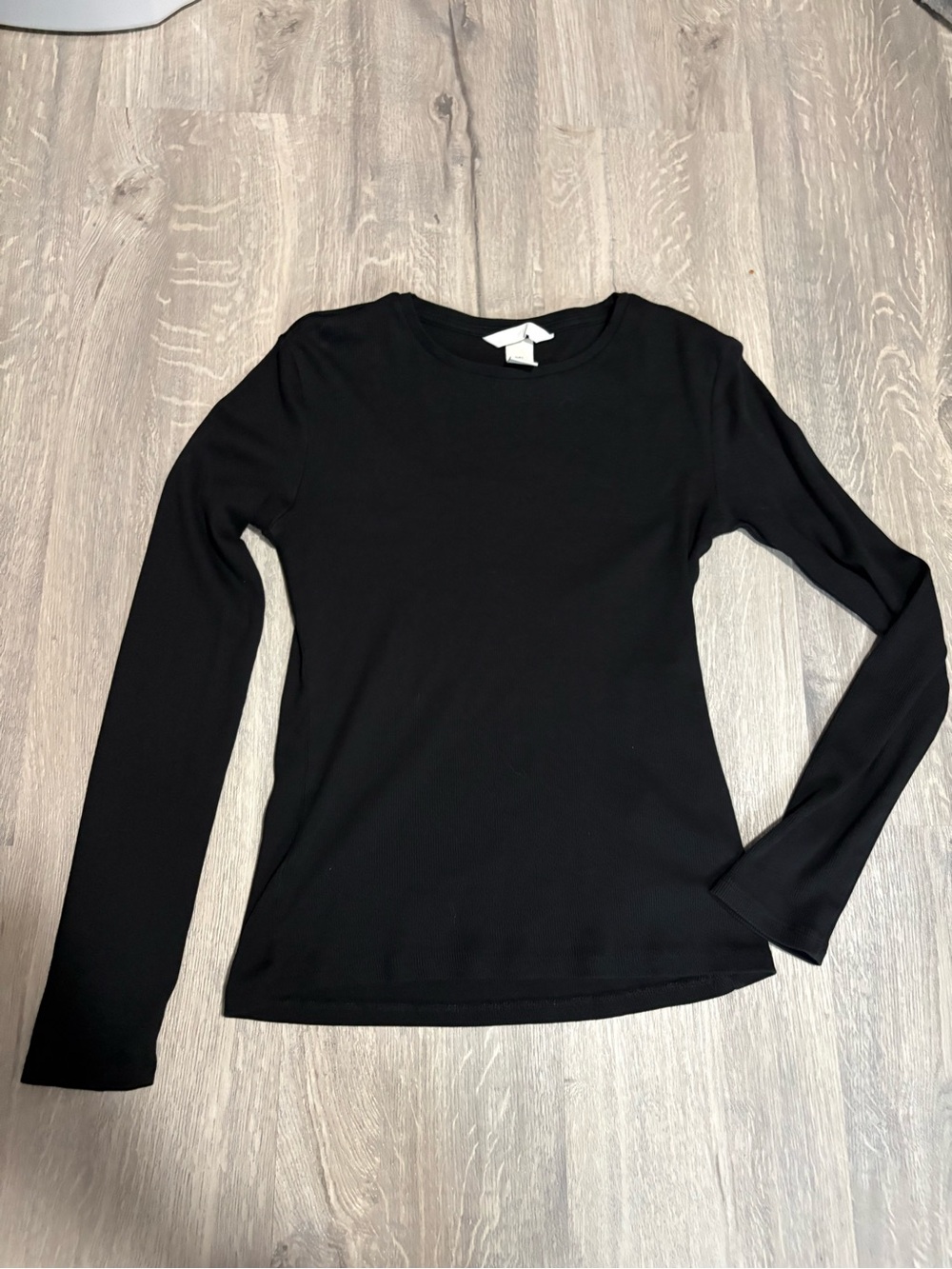 3 for $25 H&M Women's Black Long-Sleeve size small